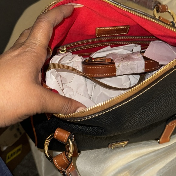 🔥🌝💰DOONEY & BOURKE BUNDLE BRAND 🔥 NEW HOT OFF THE SHELF WITH MATCHING WALLET - Picture 10 of 12
